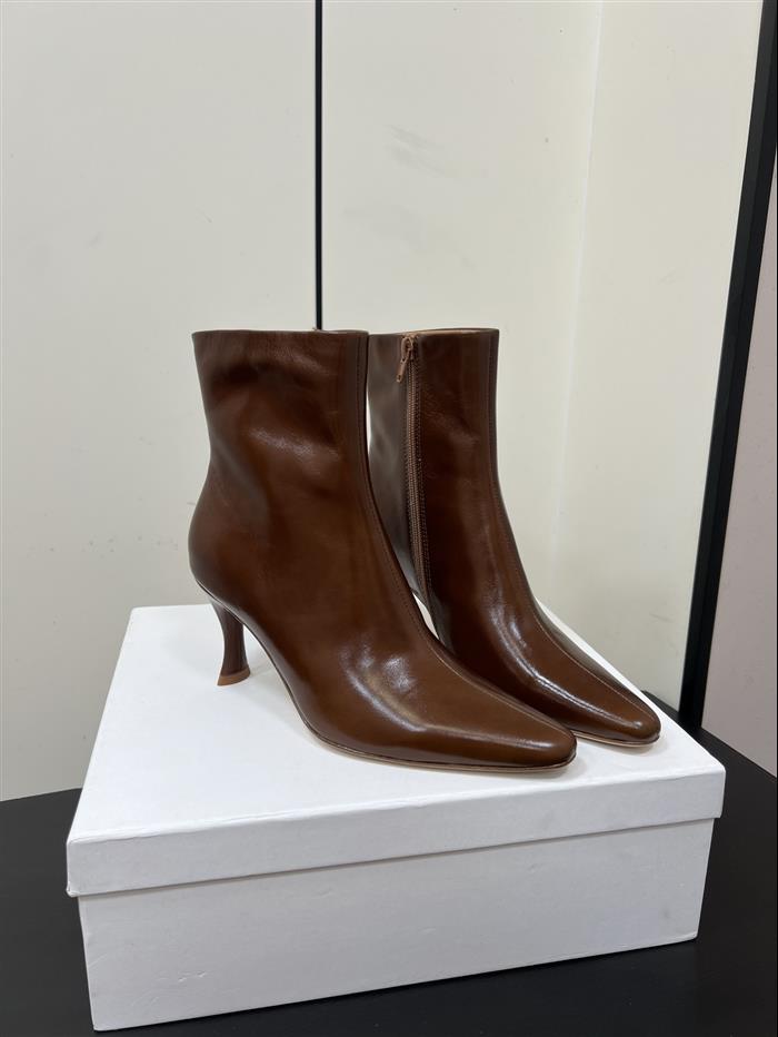 20251128174331349 390